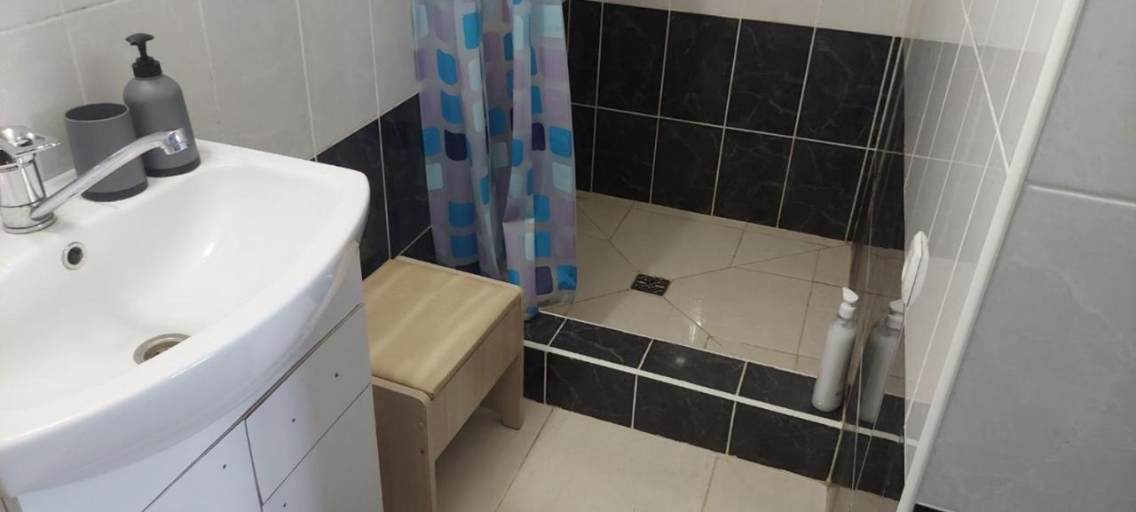 вулиця нагiрна Apartment